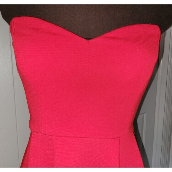 2 for $20 Forever 21 Red Dress Strapless Fit and Flare Skater Size M - Picture 2 of 4